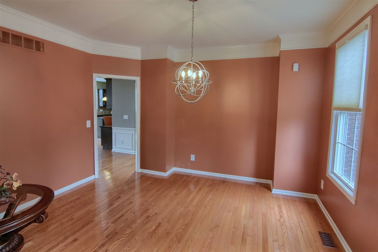3795 Woodmonte Drive Rochester, MI 48306 - Photo 13 of 40 31348629-12.JPG