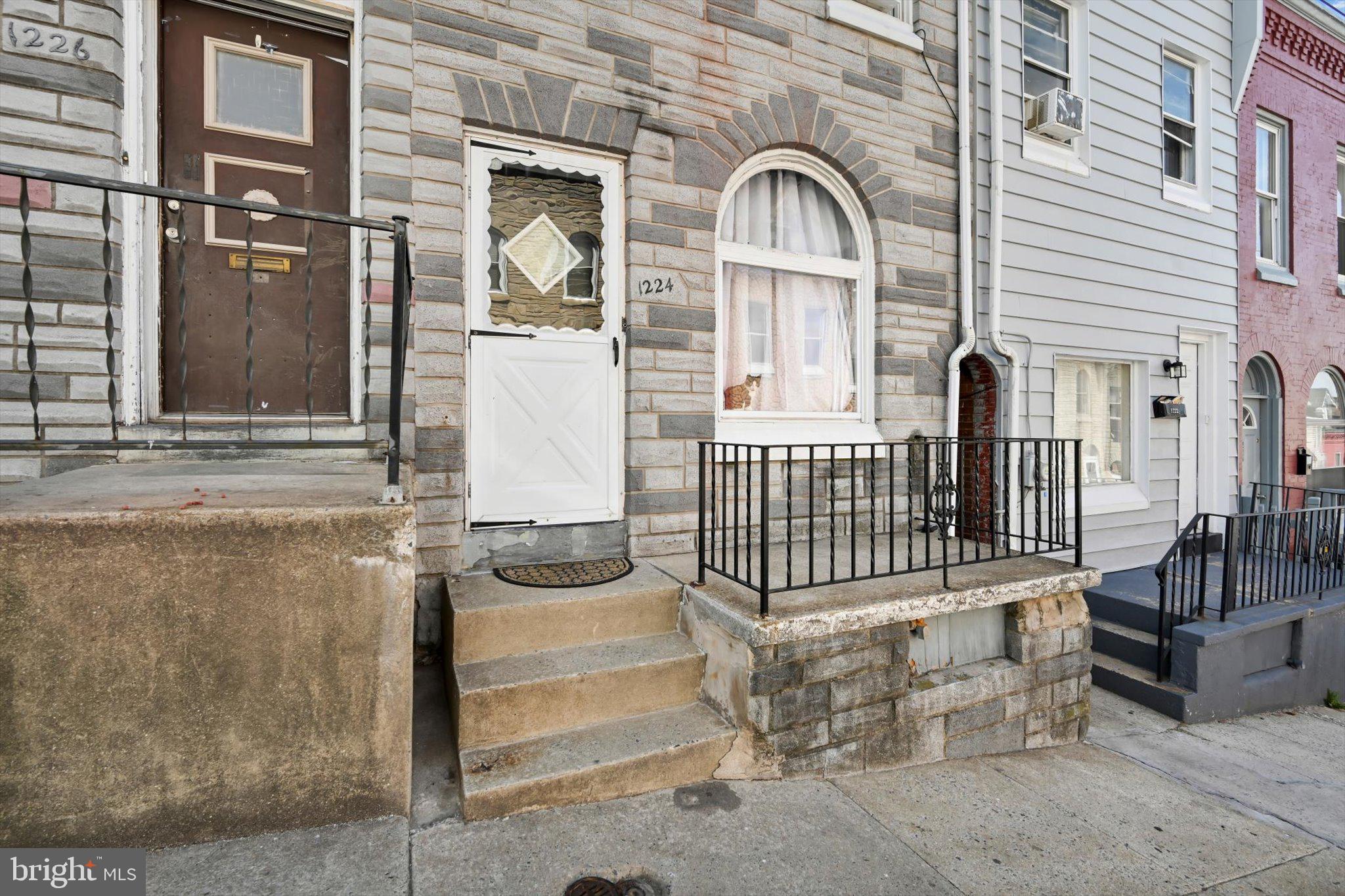 1224 Fidelity Street Reading, PA 19604 - Photo 4 of 28