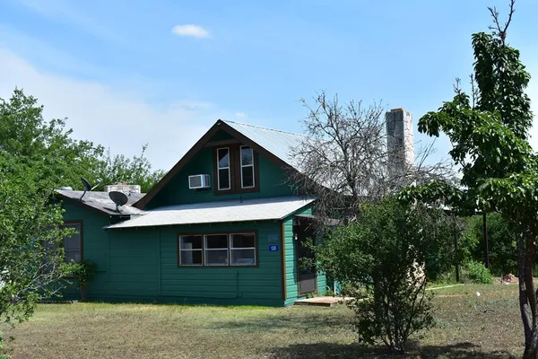 $275,000 | 138 Pleasure Hill Road West, Ingram, TX 78025