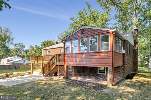 $825,000 | 5801 Boothe Drive, Burke, VA 22015