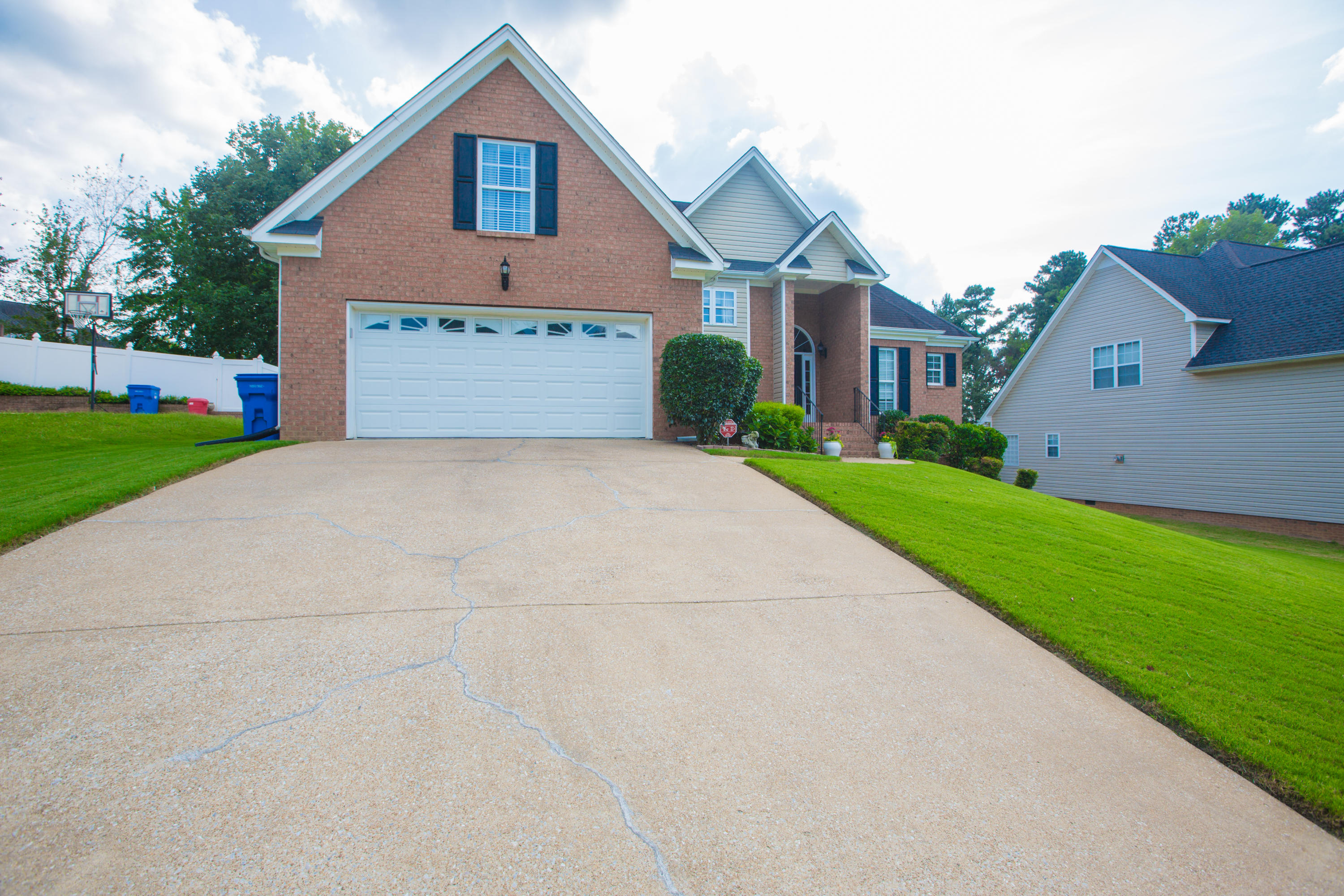 8758 Winterberry Road, Unit 42 Chattanooga, TN 37421 - Photo 4 of 23 8758 Winterberry Lane-9339