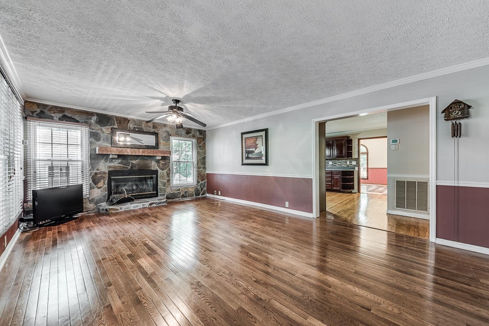 8033 Cataba Lane Corryton, TN 37721 - Photo 6 of 33 Gallery Image 6