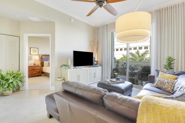 $3,200 | 600 South Dixie Highway, Unit 405, West Palm Beach, FL 33401