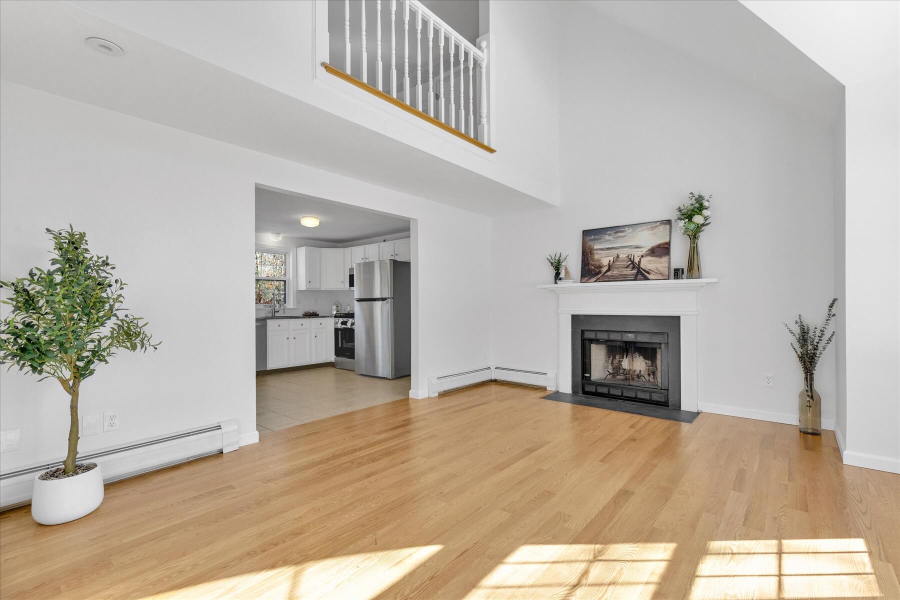 10 Butler Lane Mashpee, MA 02649 - Photo 3 of 49 05-MG_7147