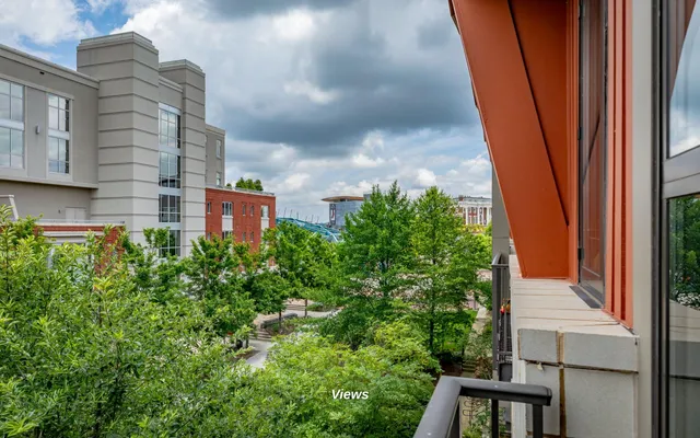 $3,200 | 129 Walnut Street, Unit 134, Chattanooga, TN 37403