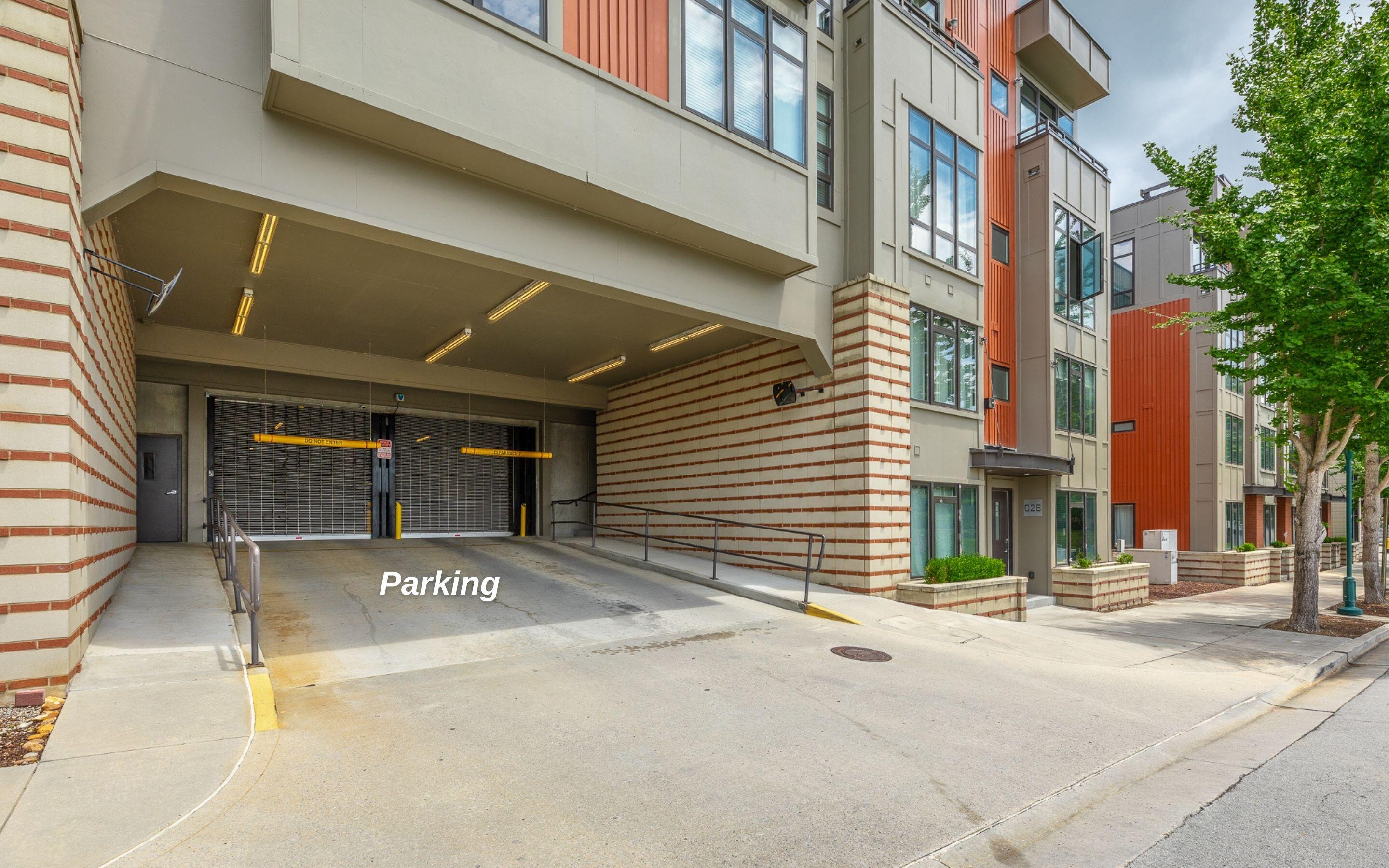 129 Walnut Street, Unit 134 Chattanooga, TN 37403 - Photo 25 of 32 Parking