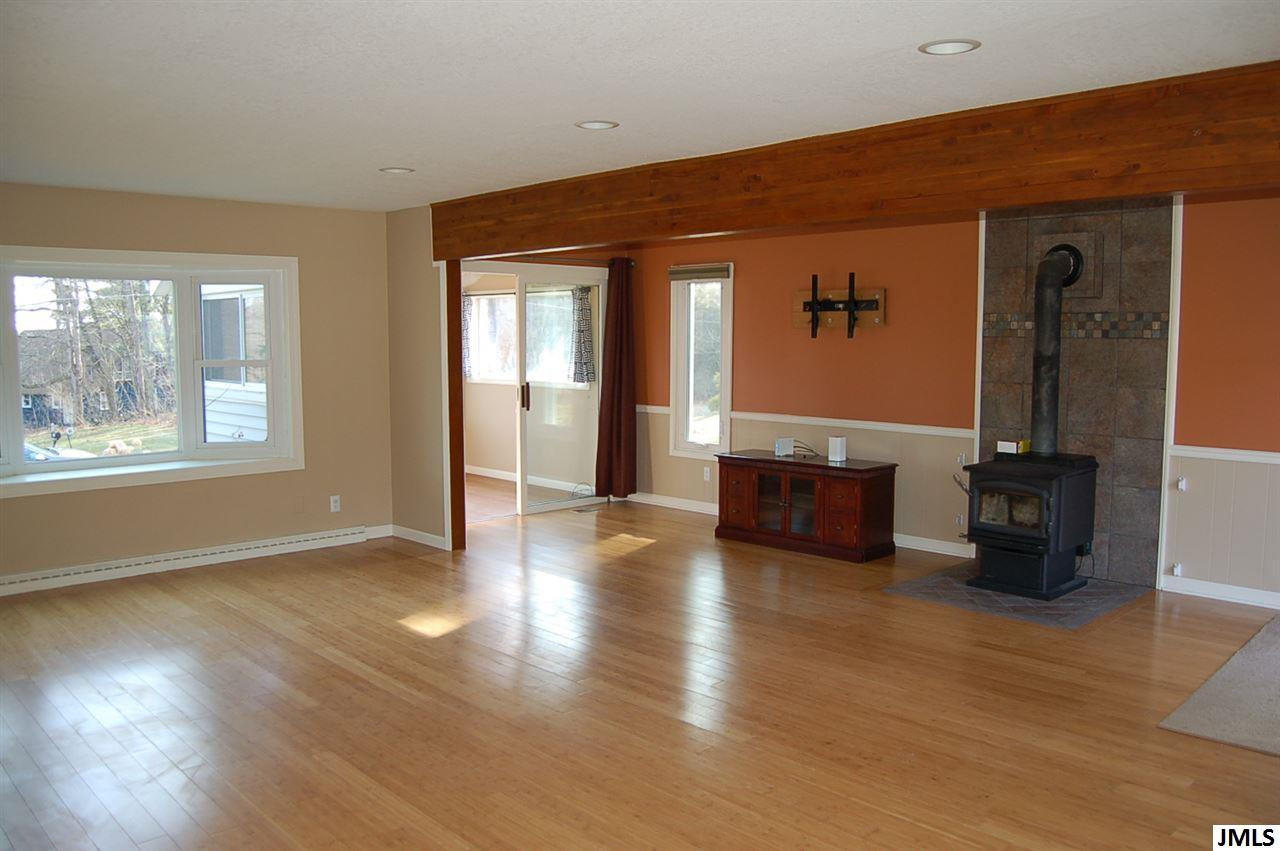 112 Reiniche Road Horton, MI 49246 - Photo 5 of 28 Photo 5