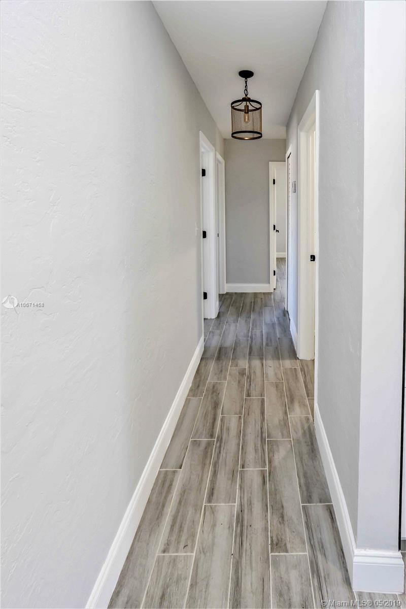 7450 Southwest 34th Street Miami, FL 33155 - Photo 16 of 25 Gallery Image 16