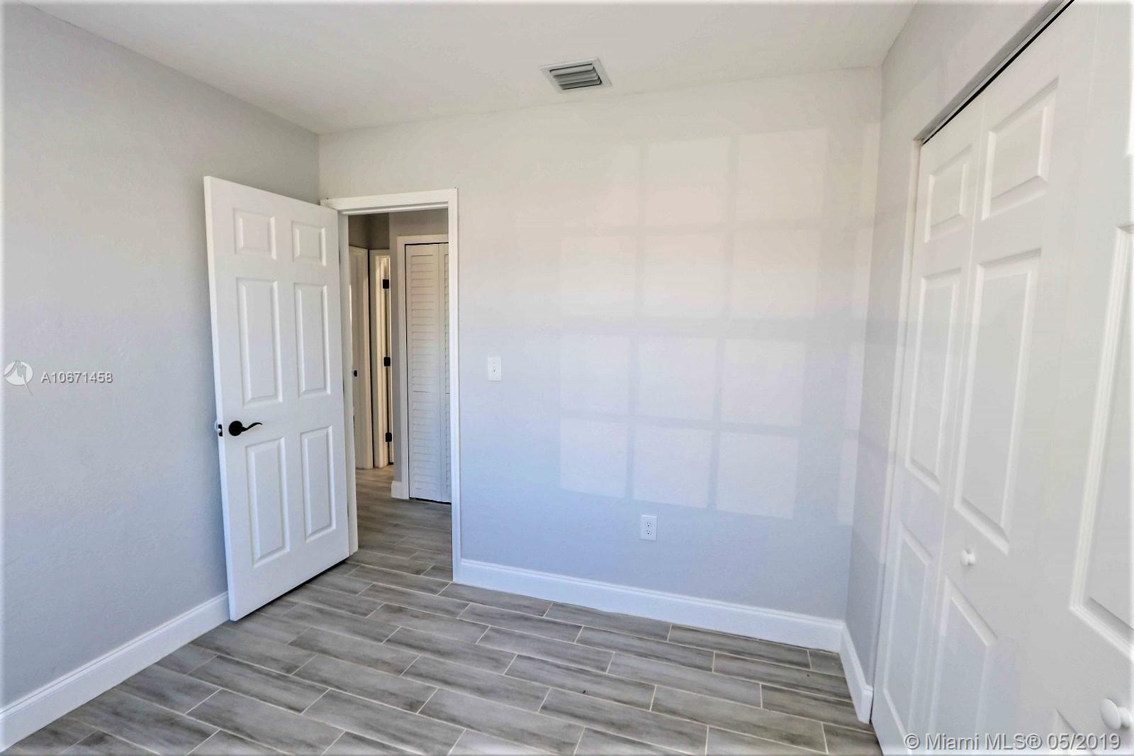 7450 Southwest 34th Street Miami, FL 33155 - Photo 19 of 25 Gallery Image 19