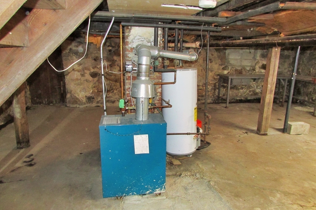 85 Congress Street Milford, MA 01757 - Photo 30 of 34