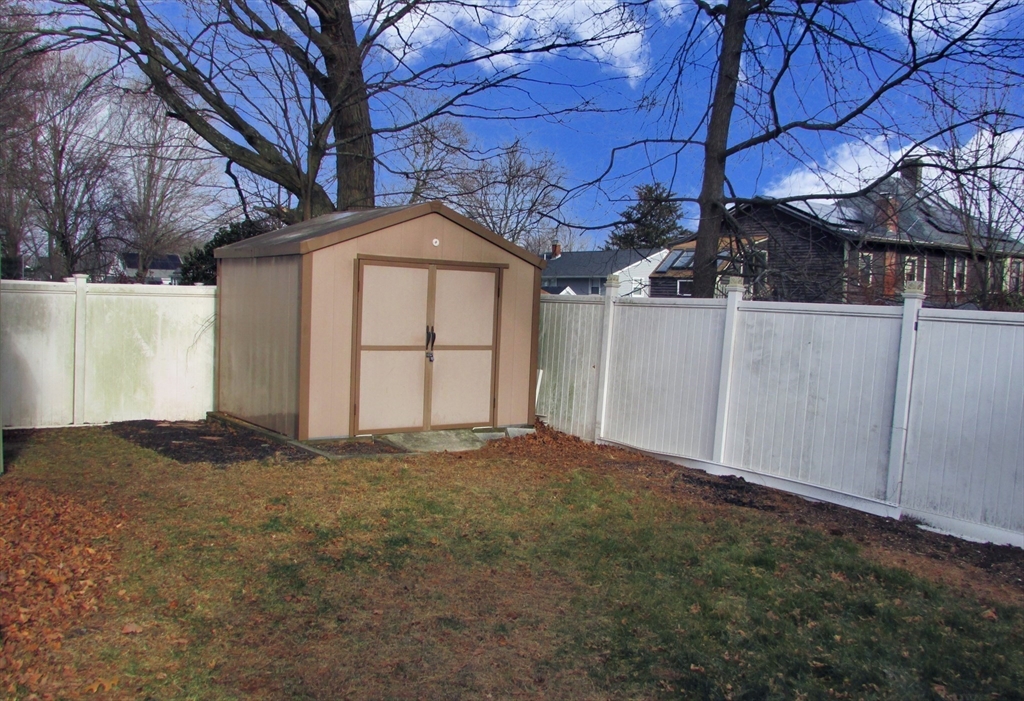 85 Congress Street Milford, MA 01757 - Photo 9 of 34