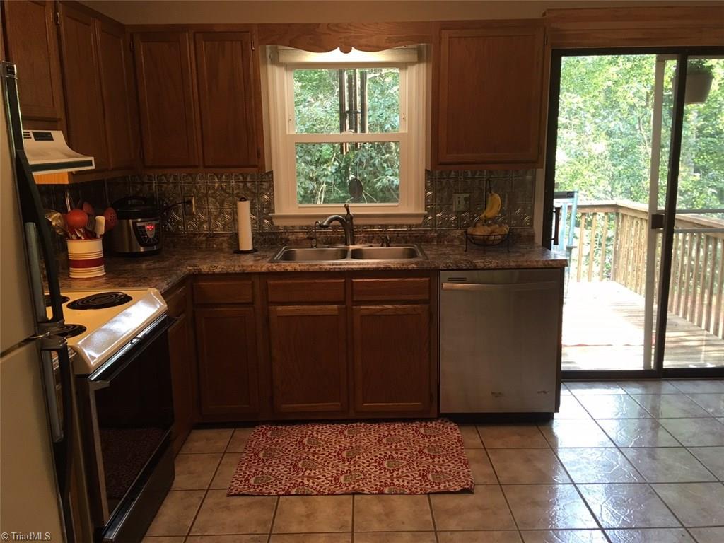 4046 Langden Road Winston-Salem, NC 27107 - Photo 6 of 19 Gallery Image 6