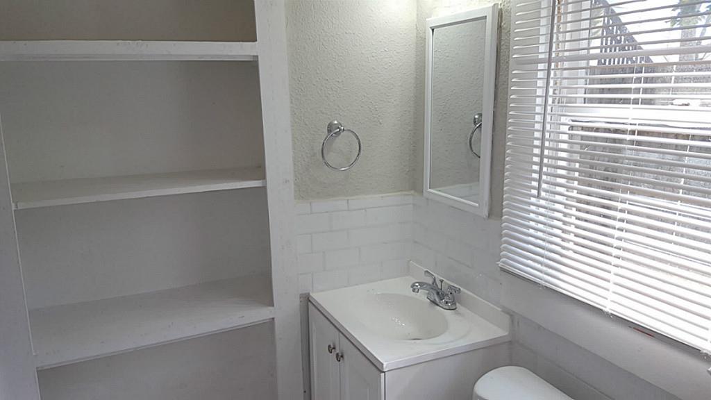 2021 West Main Street, Unit A Houston, TX 77098 - Photo 11 of 20 Another view of Master Bath.