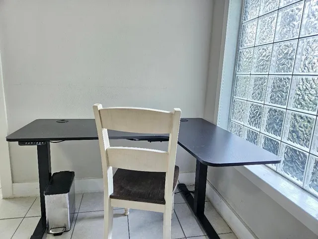 $1,500 | 2021 West Main Street, Unit A, Houston, TX 77098