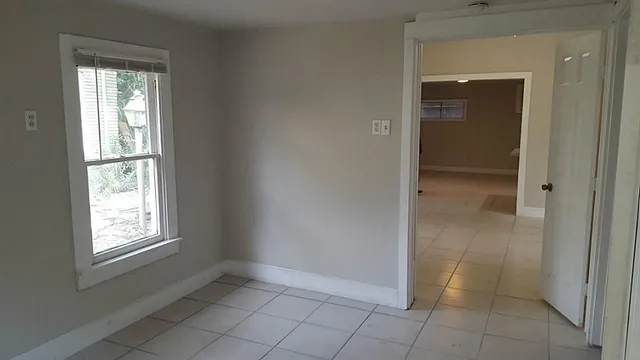 $1,500 | 2021 West Main Street, Unit A, Houston, TX 77098