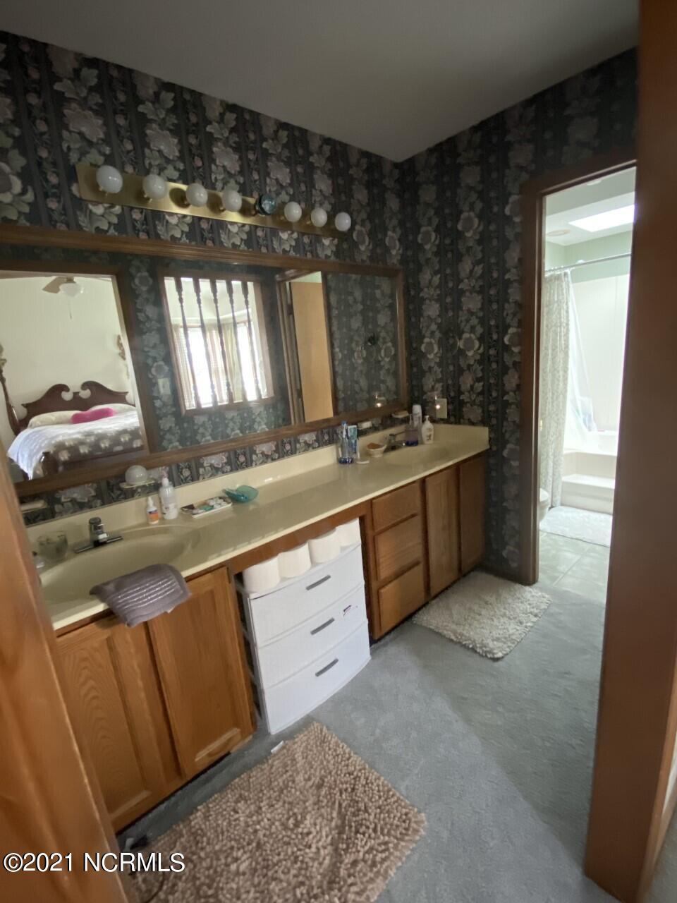 403 Raintree Road Jacksonville, NC 28540 - Photo 13 of 17 thumbnail_IMG_2748
