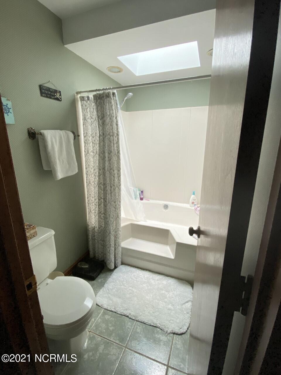 403 Raintree Road Jacksonville, NC 28540 - Photo 14 of 17 thumbnail_IMG_2749