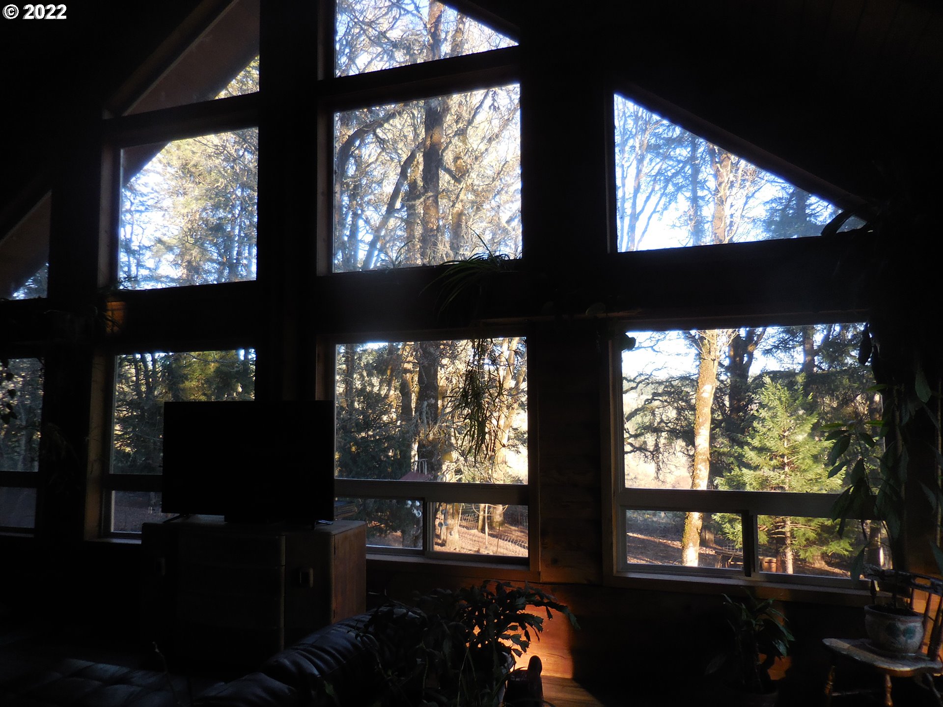 18480 Falls City Road Dallas, OR 97338 - Photo 21 of 32 a view of a interior of the house