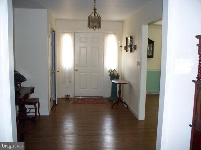 171 Middlecroft Road Elkton, MD 21921 - Photo 12 of 20 MAIN FOYER