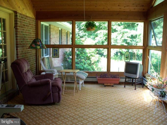 171 Middlecroft Road Elkton, MD 21921 - Photo 8 of 20 SUN ROOM