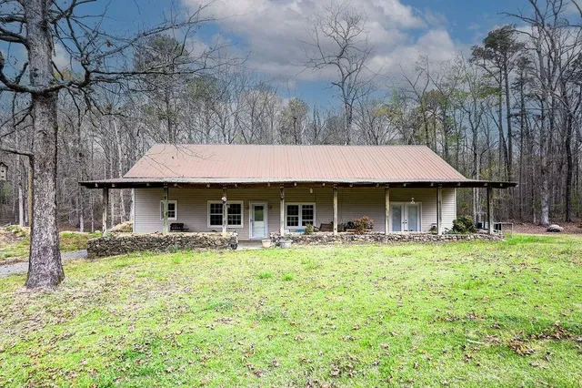 $480,000 | 260 Lovers Lane, Armuchee, GA 30105