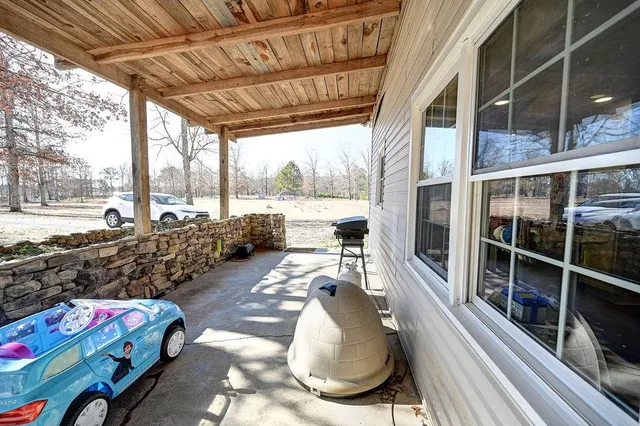 $480,000 | 260 Lovers Lane, Armuchee, GA 30105