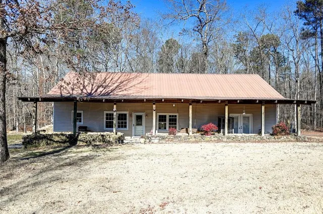 $480,000 | 260 Lovers Lane, Armuchee, GA 30105