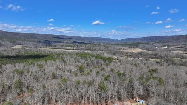 $480,000 | 260 Lovers Lane, Armuchee, GA 30105