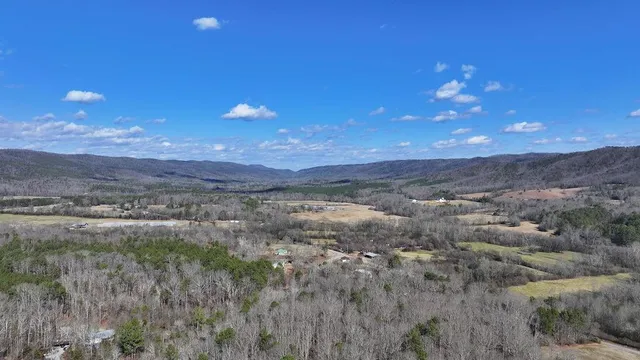 $480,000 | 260 Lovers Lane, Armuchee, GA 30105