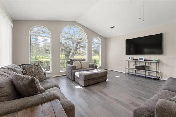 $325,000 | 640 East Hartford Street, Hernando, FL 34442