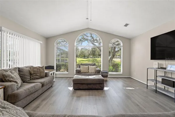 $325,000 | 640 East Hartford Street, Hernando, FL 34442