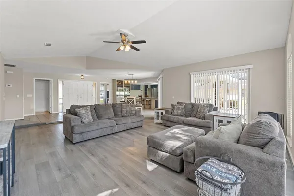 $325,000 | 640 East Hartford Street, Hernando, FL 34442