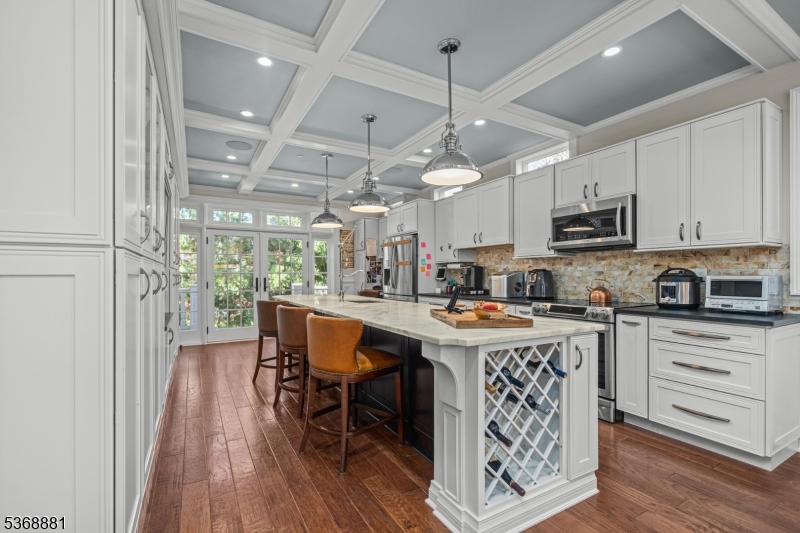 67 Tulip Street Summit, NJ 07901 - Photo 14 of 47