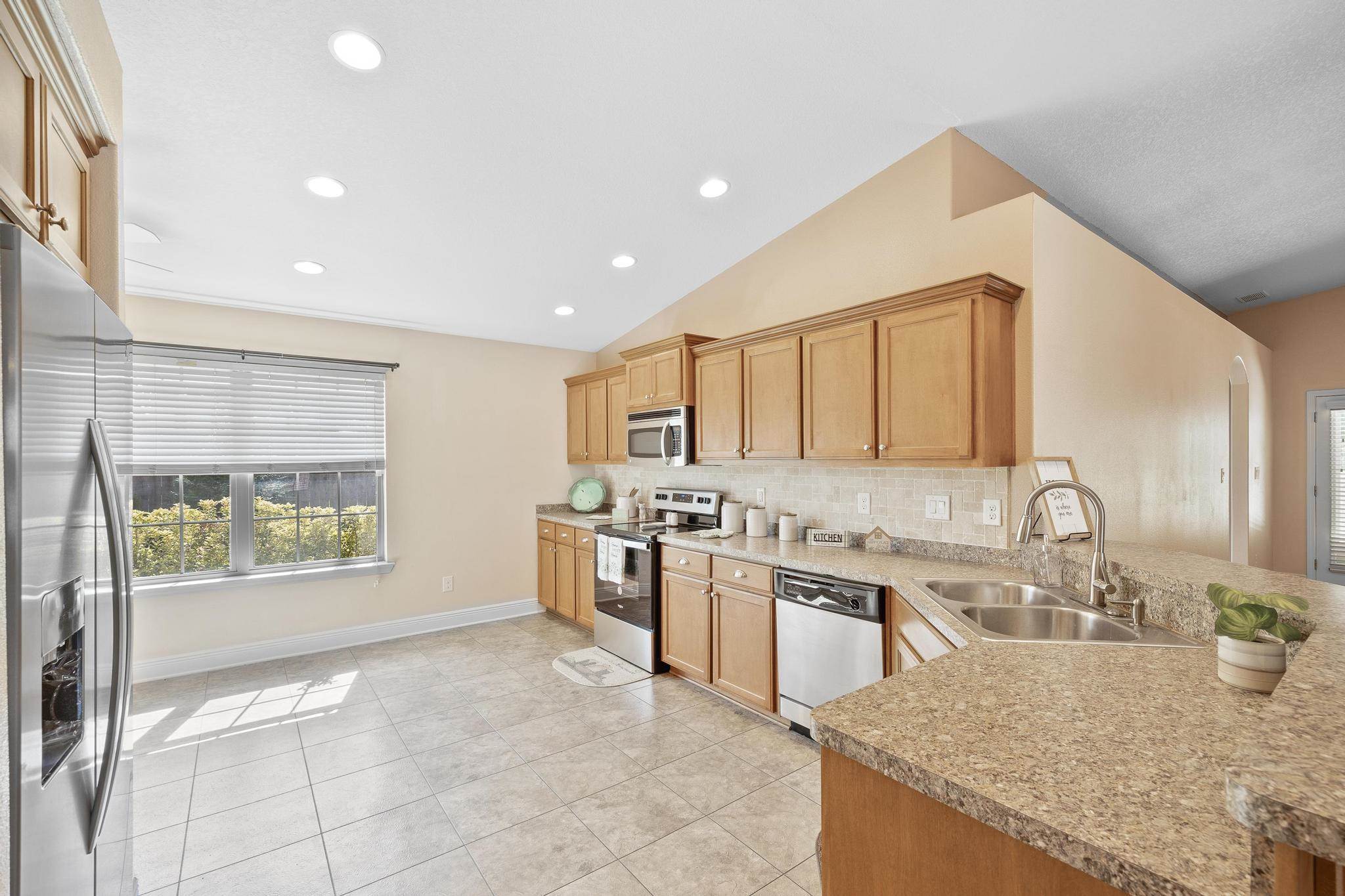 6305 Parakeet Trail Pensacola, FL 32503 - Photo 15 of 40