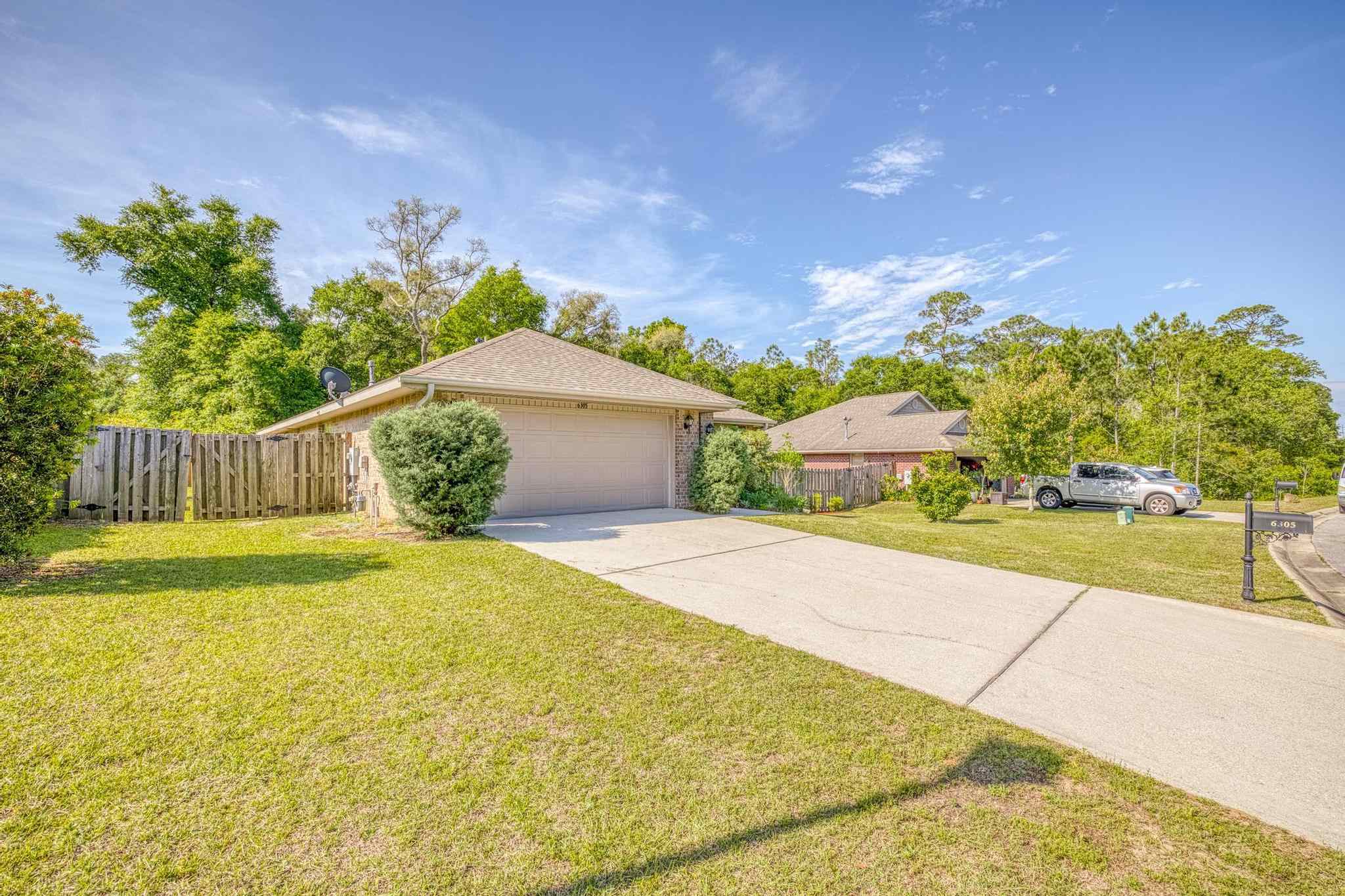 6305 Parakeet Trail Pensacola, FL 32503 - Photo 2 of 40