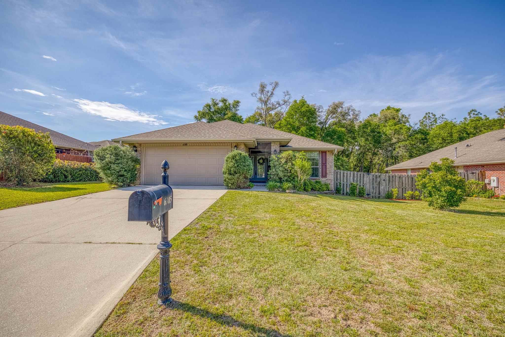 6305 Parakeet Trail Pensacola, FL 32503 - Photo 4 of 40