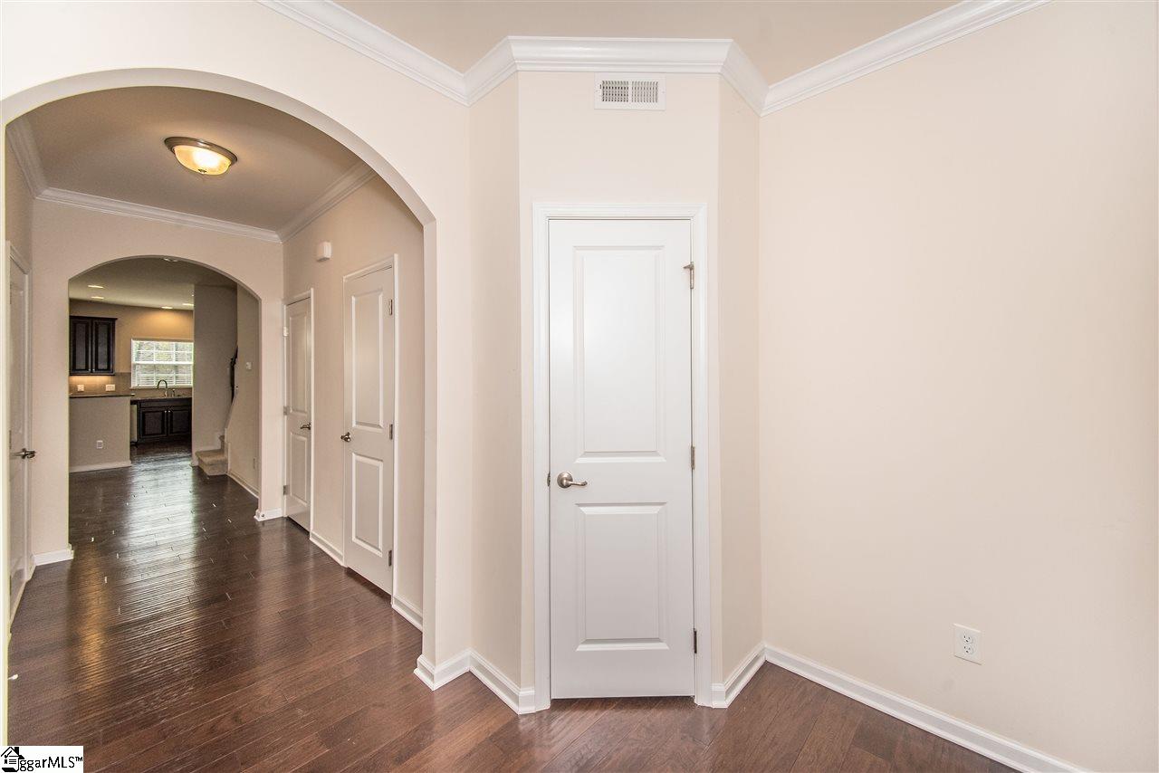 452 Christiane Way Greenville, SC 29607 - Photo 4 of 29 Gallery Image 4