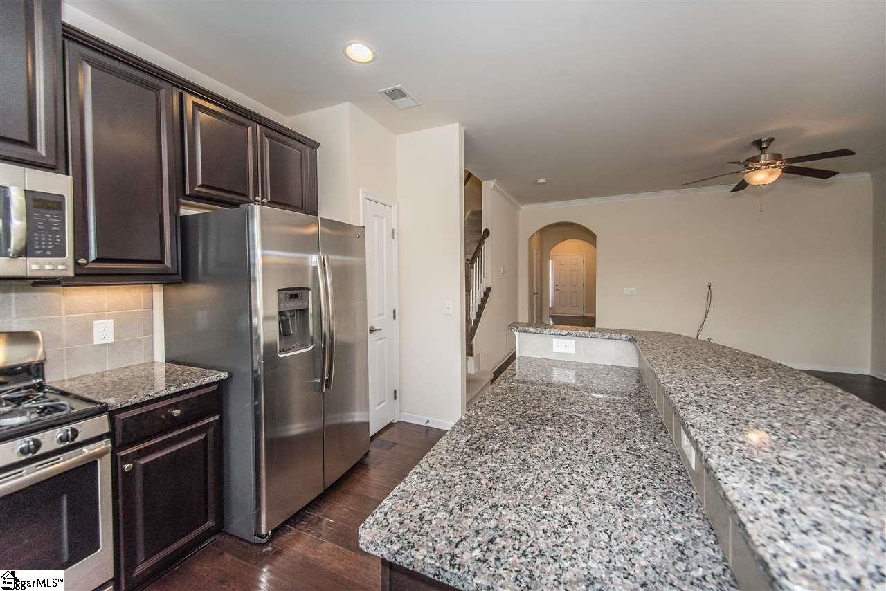 452 Christiane Way Greenville, SC 29607 - Photo 10 of 29 Gallery Image 10
