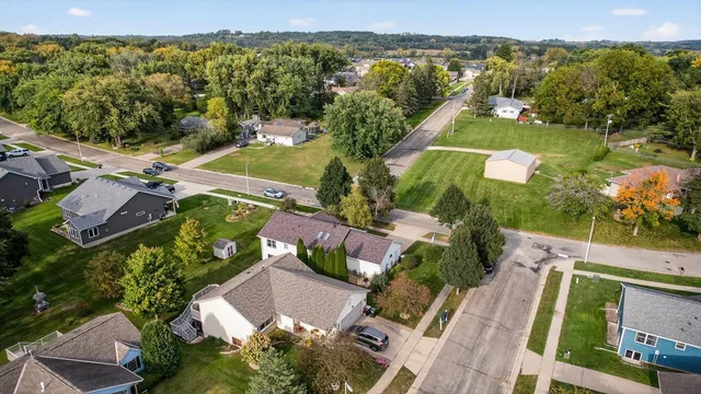 $349,900 | 3630 Strathmore Lane Southeast, Rochester, MN 55904