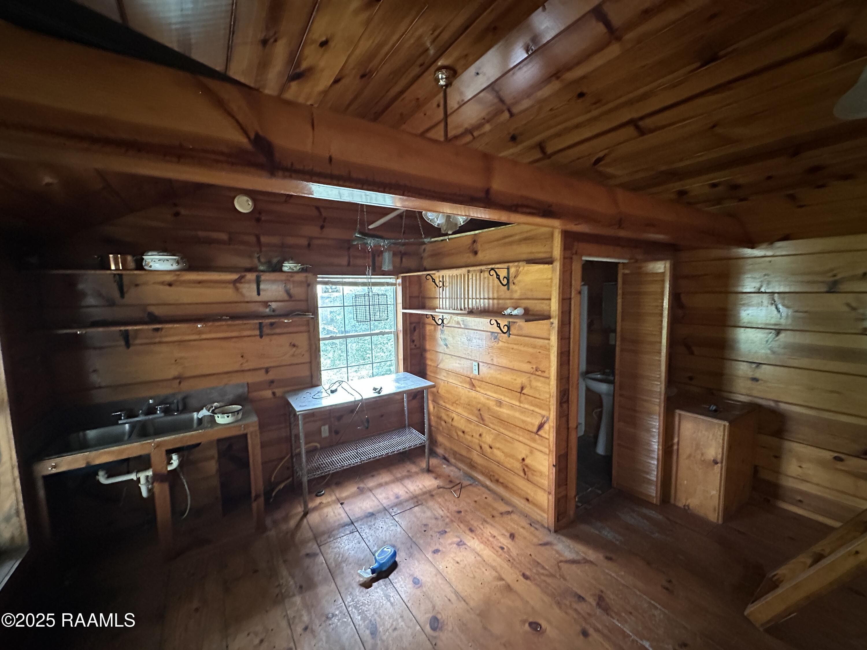 14439 Gladu Road Kaplan, LA 70548 - Photo 24 of 32 Camp/Guest House