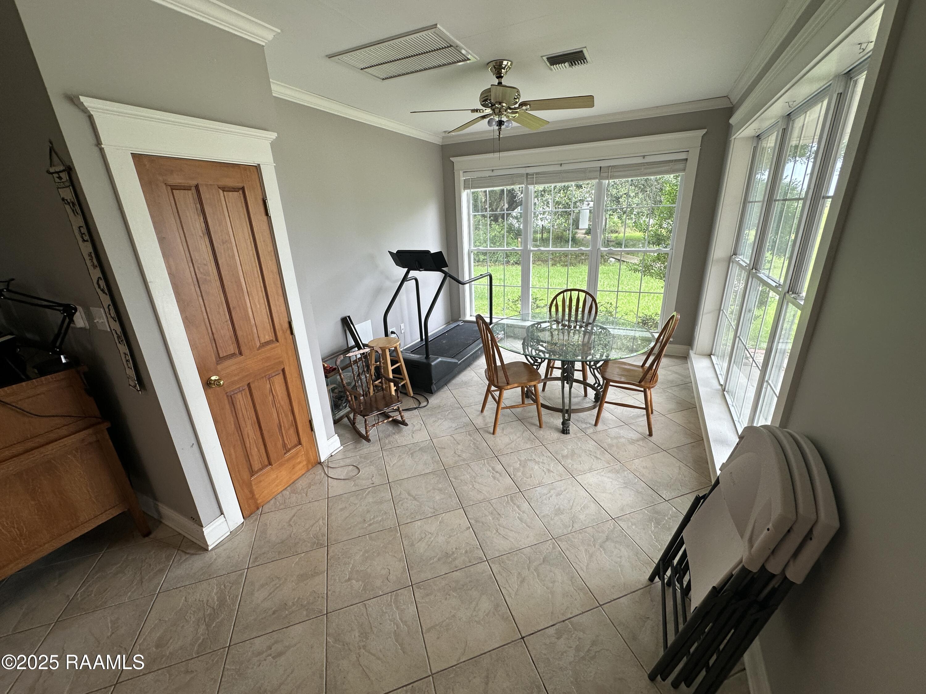14439 Gladu Road Kaplan, LA 70548 - Photo 5 of 32 Dining/Nook