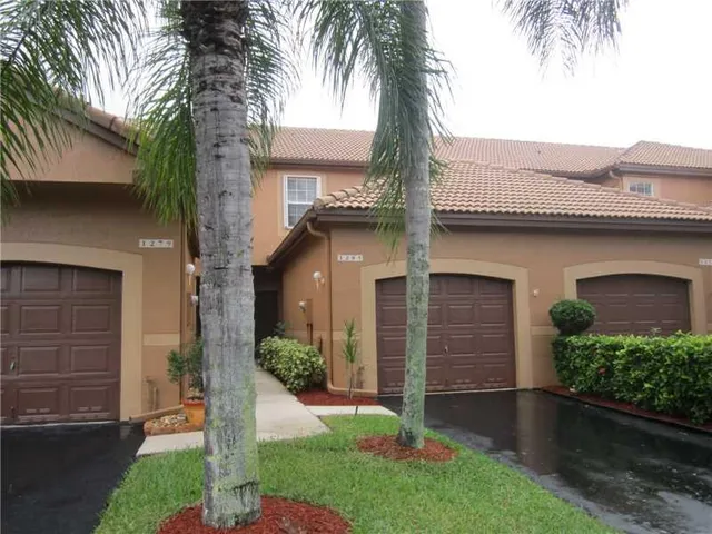$2,900 | 1285 Presidio Drive, Fort Lauderdale, FL 33327