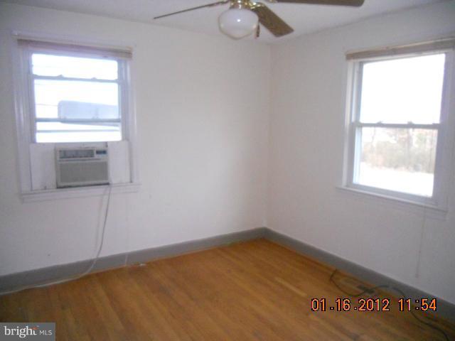 3731 West Ox Road Fairfax, VA 22033 - Photo 5 of 6 Bedroom