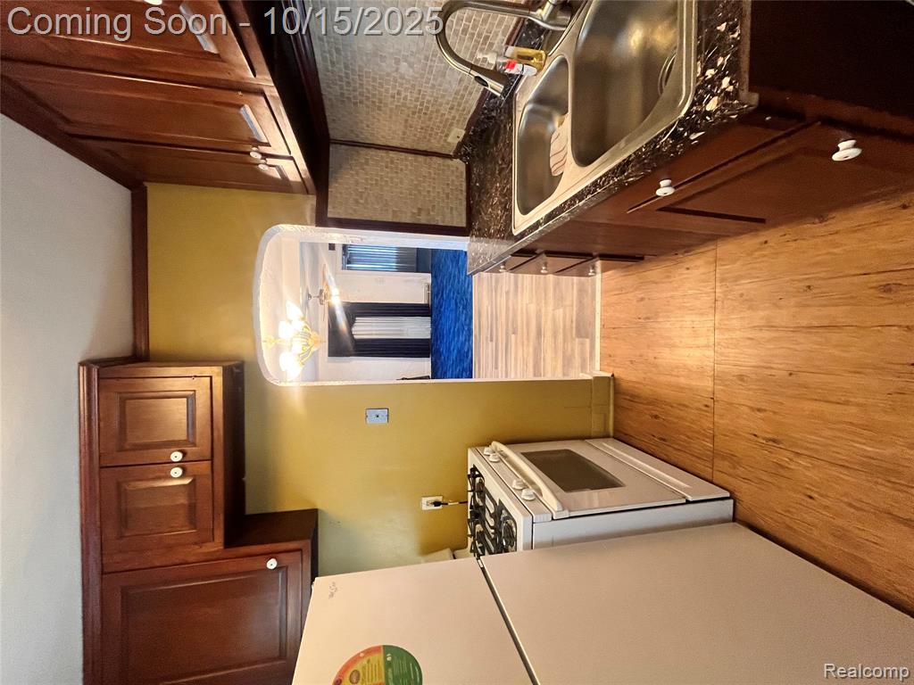 3420 Fleming Road Flint, MI 48504 - Photo 9 of 13 Gallery Image 9