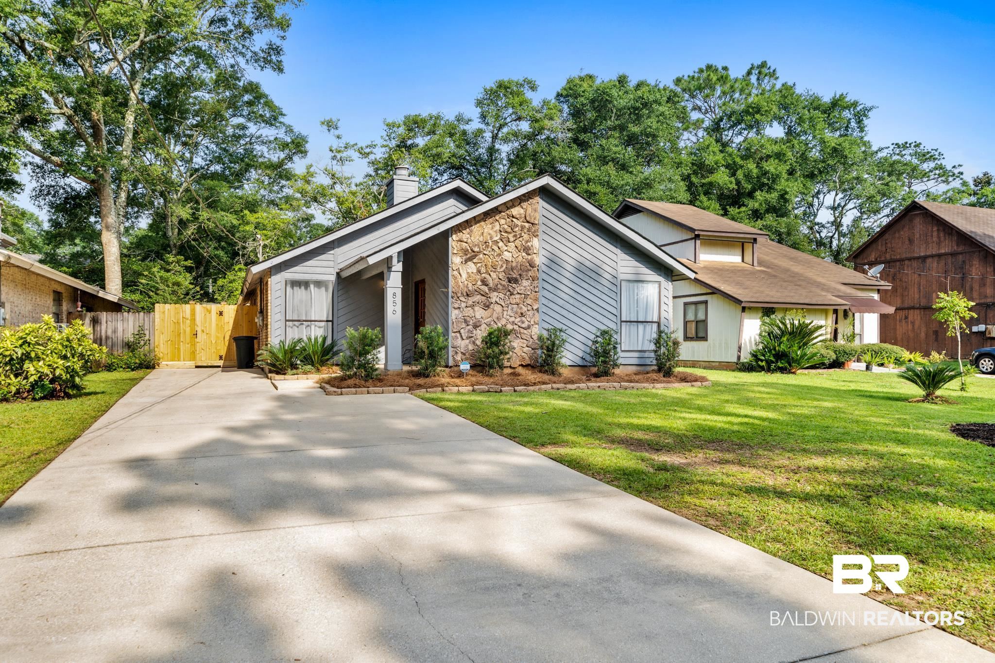 856 Pinemont Drive Mobile, AL 36609 - Photo 1 of 37