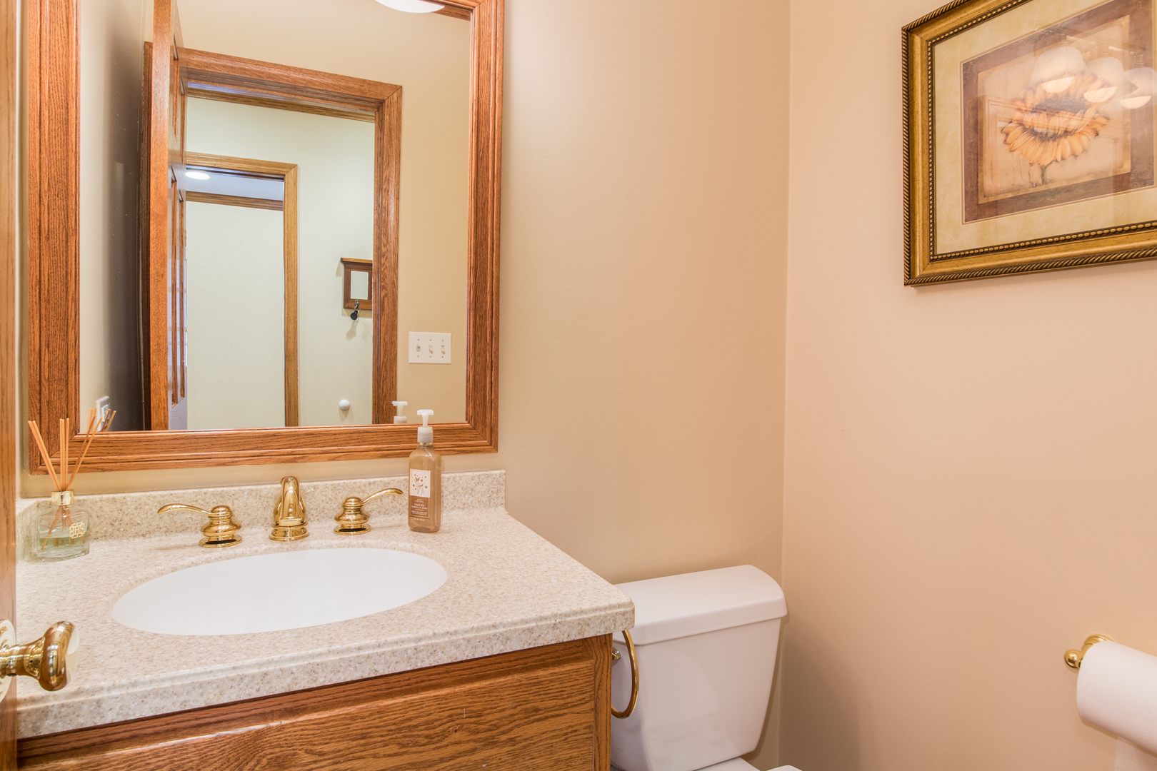 812 South Seminary Avenue Park Ridge, IL 60068 - Photo 18 of 35 a bathroom with a sink and a toilet