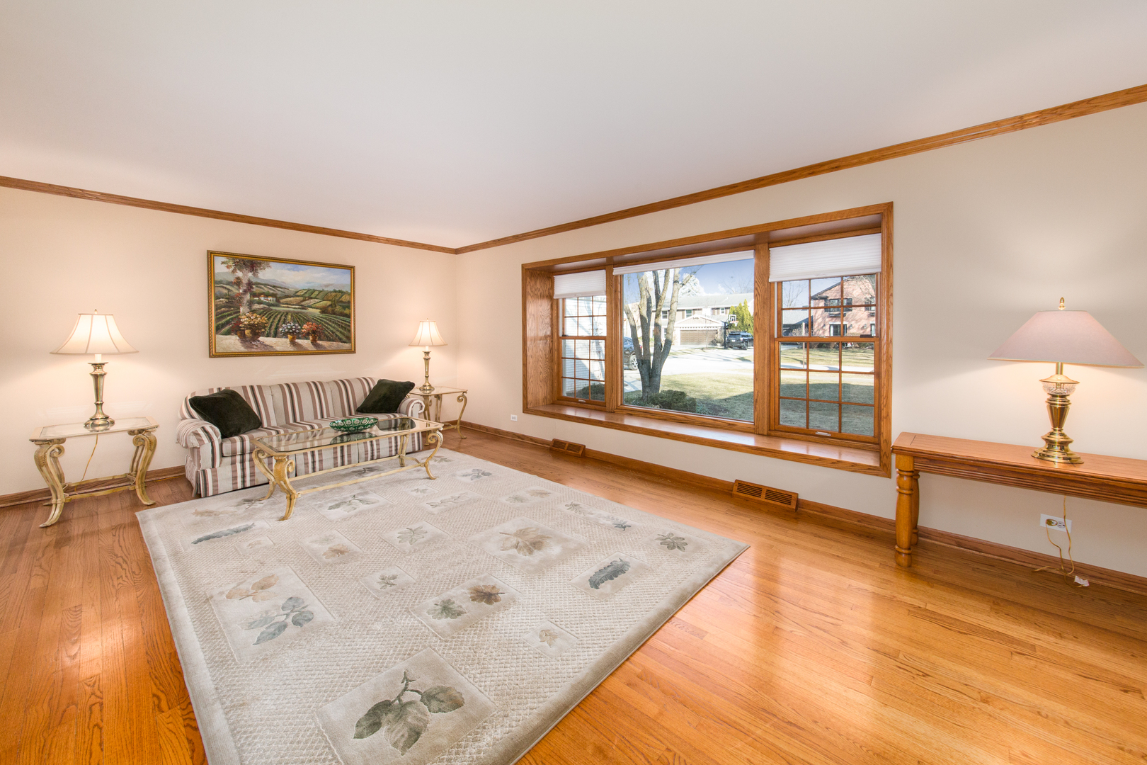 812 South Seminary Avenue Park Ridge, IL 60068 - Photo 7 of 35 a living room with furniture and next to a window