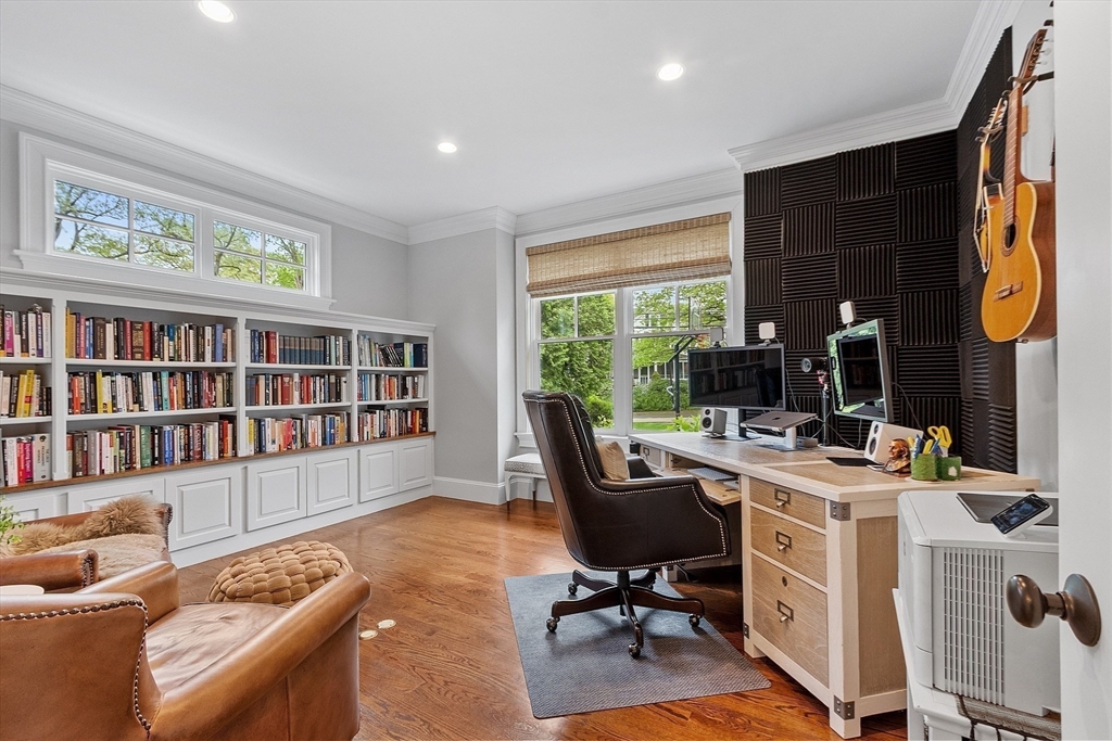 159 Marked Tree Road Needham, MA 02492 - Photo 5 of 39