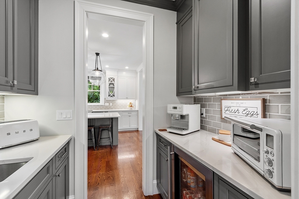 159 Marked Tree Road Needham, MA 02492 - Photo 9 of 39