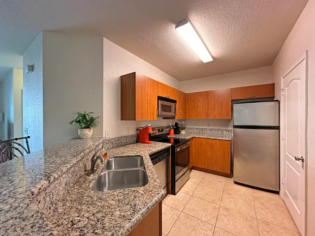 $1,600 | 160 Southwest Peacock Boulevard, Unit 31204, Port St. Lucie, FL 34986